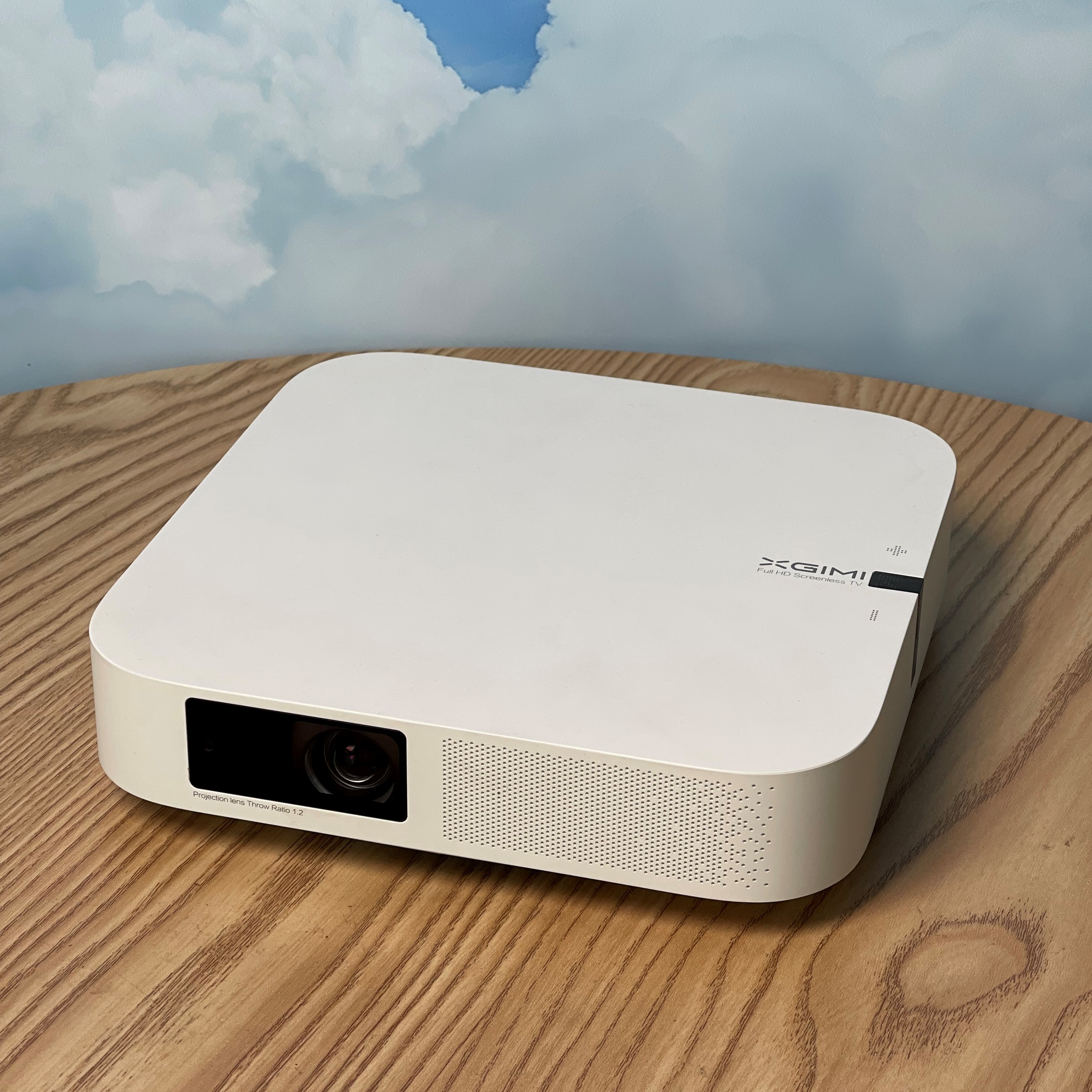 二手极米Z6投影仪 打造家庭智能影院的明智之选